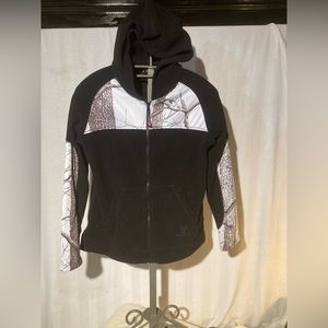 Woman’s huntworth winter camouflage jacket / fleece sweatshirt size L